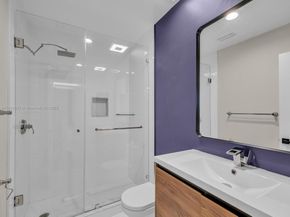 624 Stanton Dr, Weston FL 33326