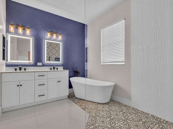 624 Stanton Dr, Weston FL 33326