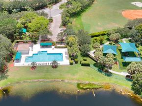 624 Stanton Dr, Weston FL 33326