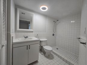 55 E 4th St 302, Hialeah FL 33010