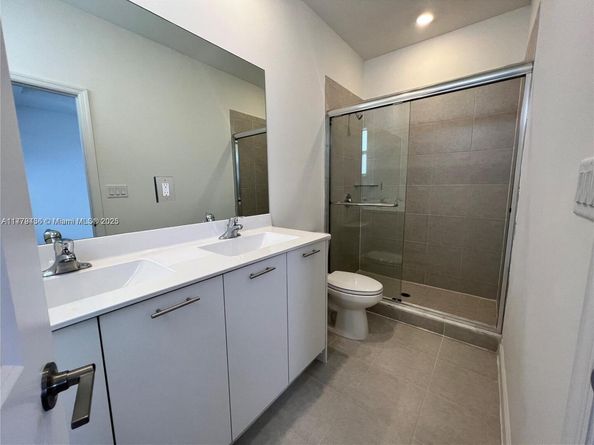 12285 NW 24th Pl, Miami FL 33167