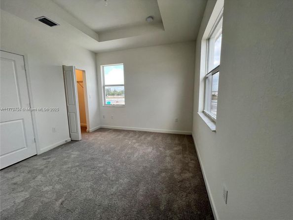 12285 NW 24th Pl, Miami FL 33167