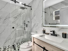 2112 N 14th ter, Hollywood FL 33020