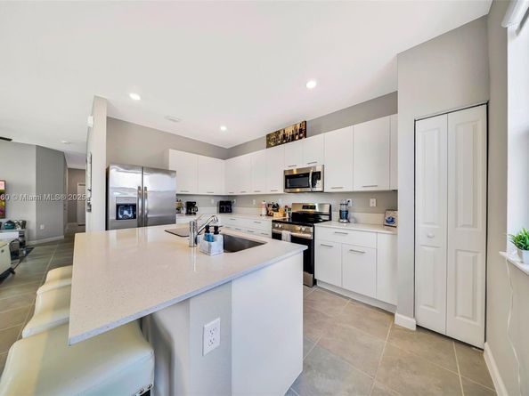 12656 NW 22nd Pl, Miami FL 33167