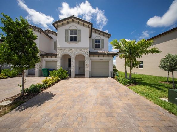 12656 NW 22nd Pl, Miami FL 33167