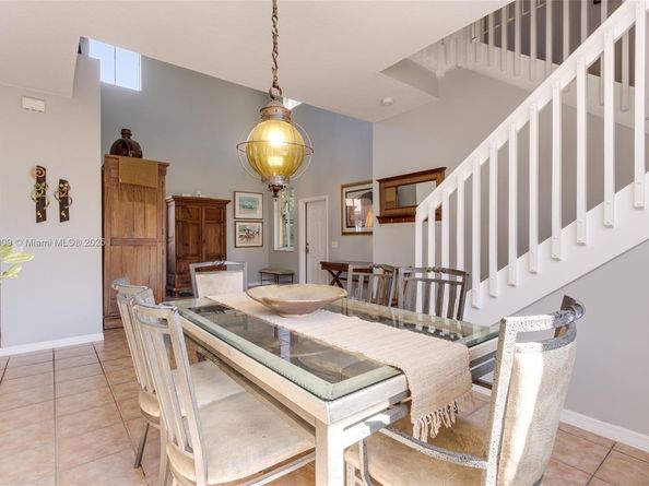 1280 Majesty Ter, Weston FL 33327