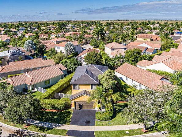 1280 Majesty Ter, Weston FL 33327