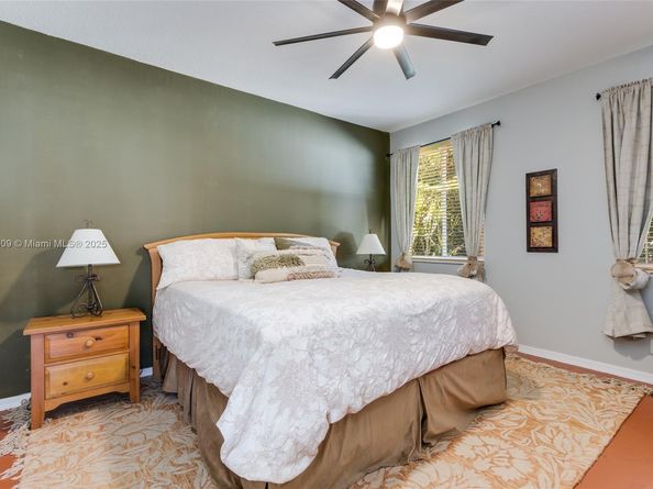 1280 Majesty Ter, Weston FL 33327