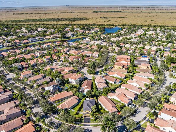 1280 Majesty Ter, Weston FL 33327