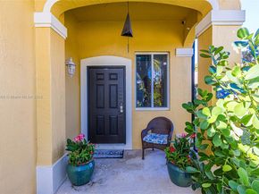 1280 Majesty Ter, Weston FL 33327