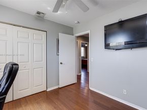 1280 Majesty Ter, Weston FL 33327