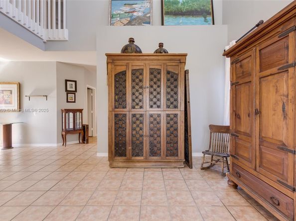 1280 Majesty Ter, Weston FL 33327