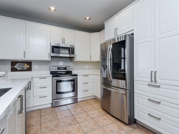 1280 Majesty Ter, Weston FL 33327