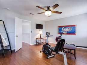 1280 Majesty Ter, Weston FL 33327