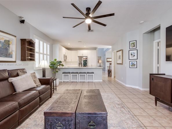 1280 Majesty Ter, Weston FL 33327