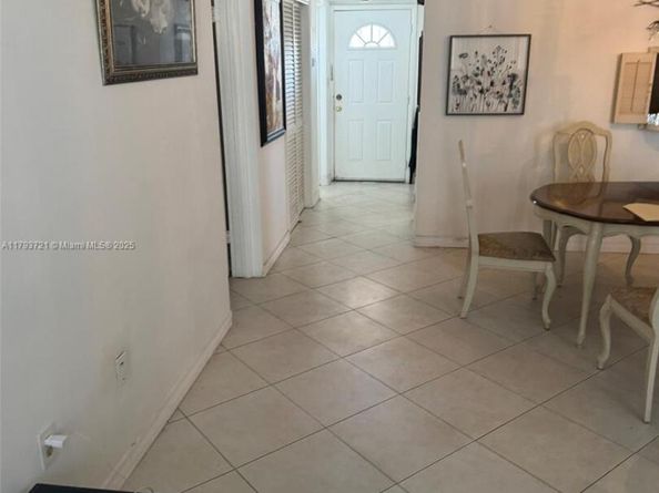 18555 NE 14th Ave 602, Miami FL 33179
