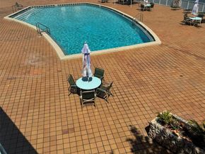 18555 NE 14th Ave 602, Miami FL 33179