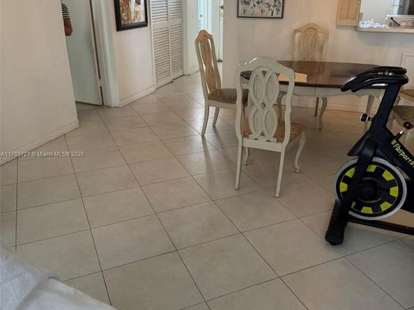 18555 NE 14th Ave 602, Miami FL 33179