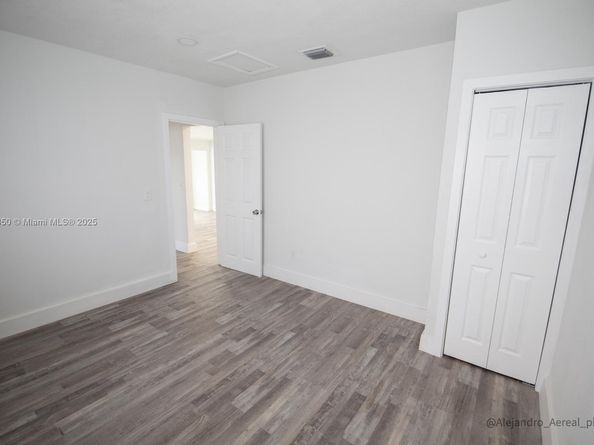 3045 SW 21st St, Miami FL 33145