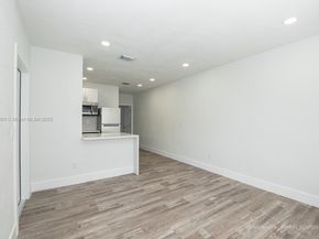 3045 SW 21st St, Miami FL 33145