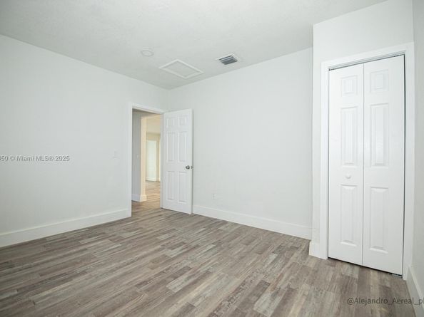3045 SW 21st St, Miami FL 33145