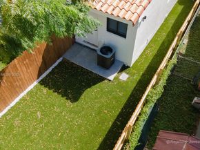 3045 SW 21st St, Miami FL 33145