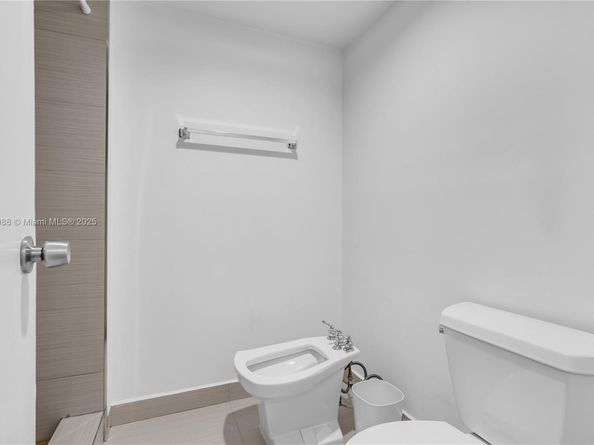 2501 Brickell Av 201, Miami FL 33129