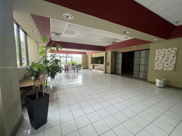 2501 Brickell Av 201, Miami FL 33129