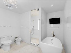 20205 W Oak Haven Cir, Miami FL 33179