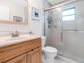 1726 SW 20th Ter, Deerfield Beach FL 33442