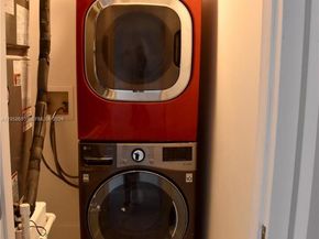 9763 NW 37th St, Sunrise FL 33351