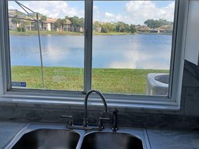 9763 NW 37th St, Sunrise FL 33351