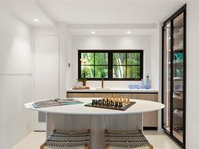 6065 Pine Tree Dr, Miami Beach FL 33140