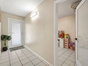 4191 W 10th Ave, Hialeah FL 33012