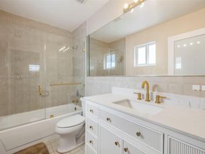 4191 W 10th Ave, Hialeah FL 33012