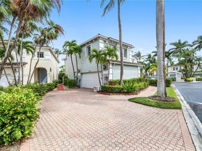 3015 NE 208th St, Aventura FL 33180