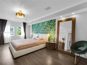 3015 NE 208th St, Aventura FL 33180