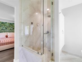 3015 NE 208th St, Aventura FL 33180