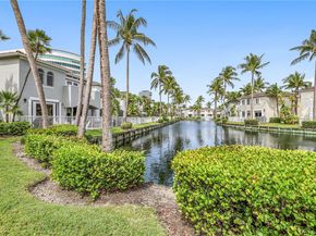 3015 NE 208th St, Aventura FL 33180