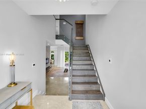 3015 NE 208th St, Aventura FL 33180