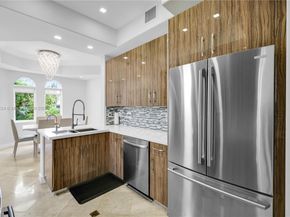 3015 NE 208th St, Aventura FL 33180