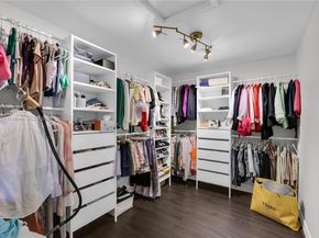 3015 NE 208th St, Aventura FL 33180