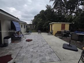 4270 NW 198th St, Miami Gardens FL 33055