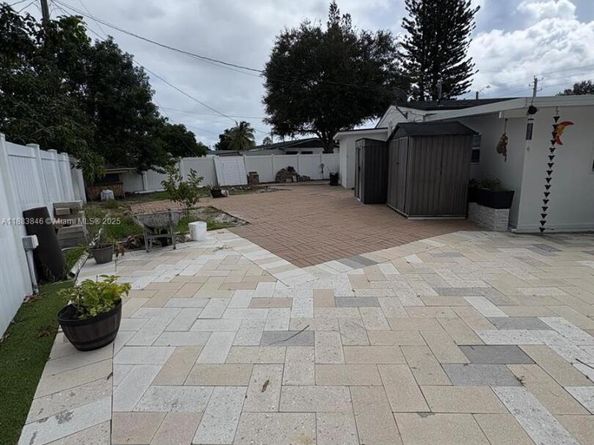 3361 NW 207th St, Miami Gardens FL 33056