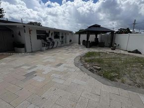 3361 NW 207th St, Miami Gardens FL 33056