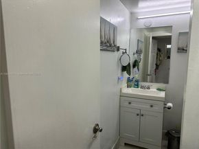 260 NW 107th Ave 222, Miami FL 33172