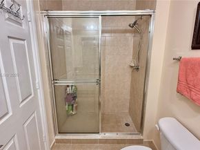 3001 NE 185th St 112, Aventura FL 33180