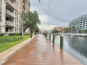 3001 NE 185th St 112, Aventura FL 33180