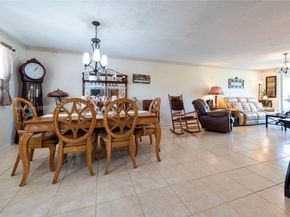 9823 S Hollybrook Lake Dr 105, Pembroke Pines FL 33025