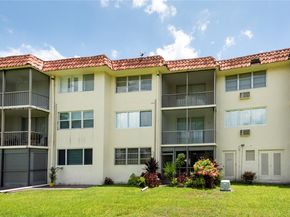9823 S Hollybrook Lake Dr 105, Pembroke Pines FL 33025